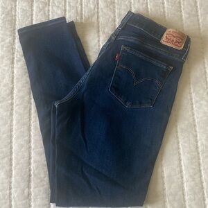 Levi’s 311 Shaping Skinny Dark Blue Denim